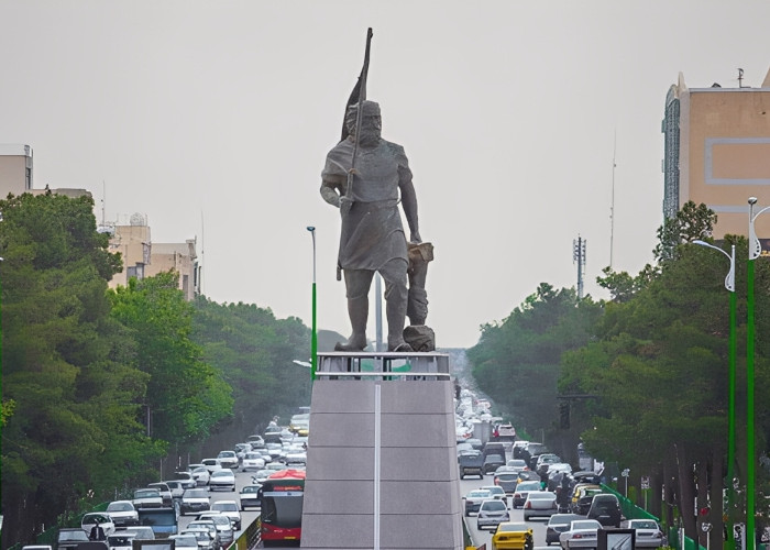 خیابان سعادت آباد در اصفهان