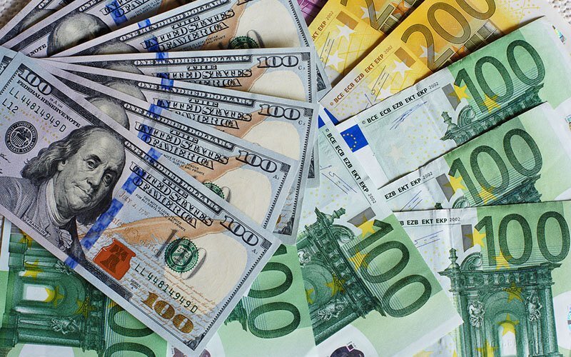 اختلاف قیمت دلار آزاد و توافقی از ۵۰ درصد گذشت