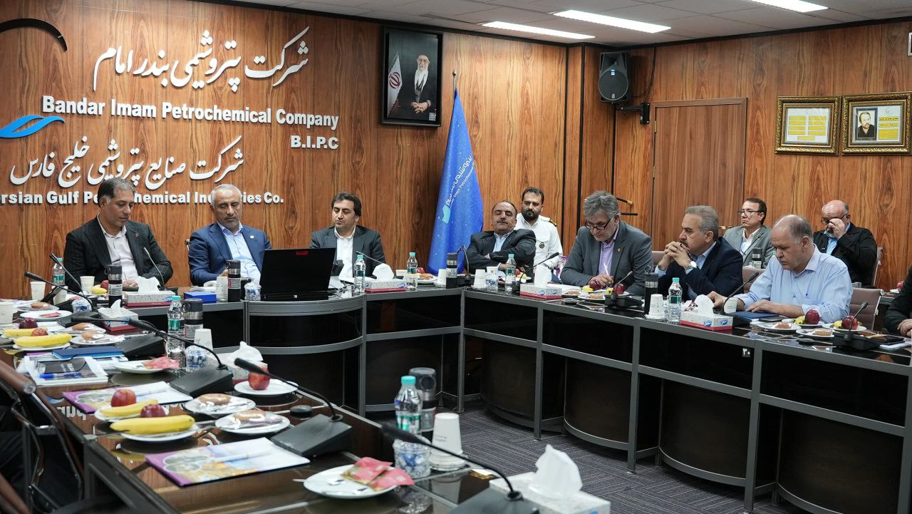 بازار سرمایه، چشم‌انتظار عرضه سهام بزرگ‌ترین شرکت پتروشیمی ایران/ پتروشیمی بندر امام به فرابورس می‌آید