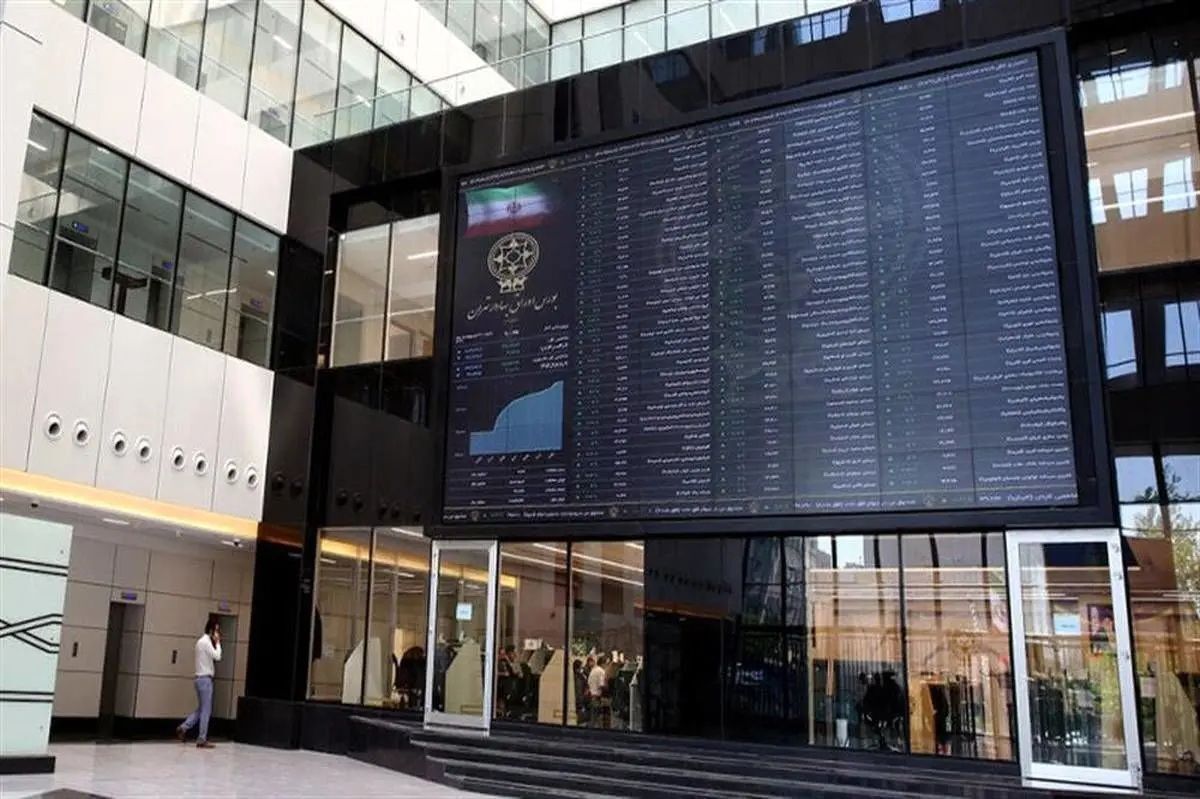 جهشی ناگهانی طلا و دلار با بازار سهام چه کرد؟