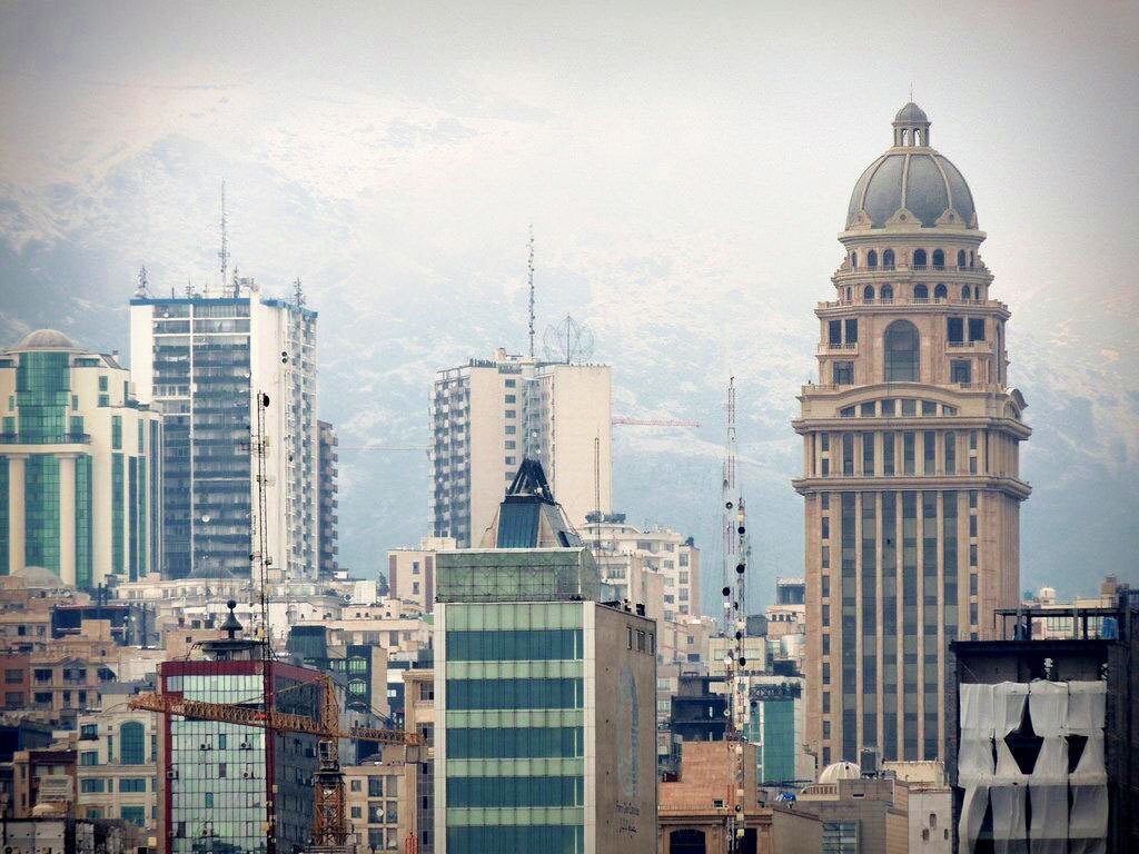 خانه‌های کمتر از ۱۰۰ متر در پاسداران تهران چقدر قیمت دارند؟ + جدول