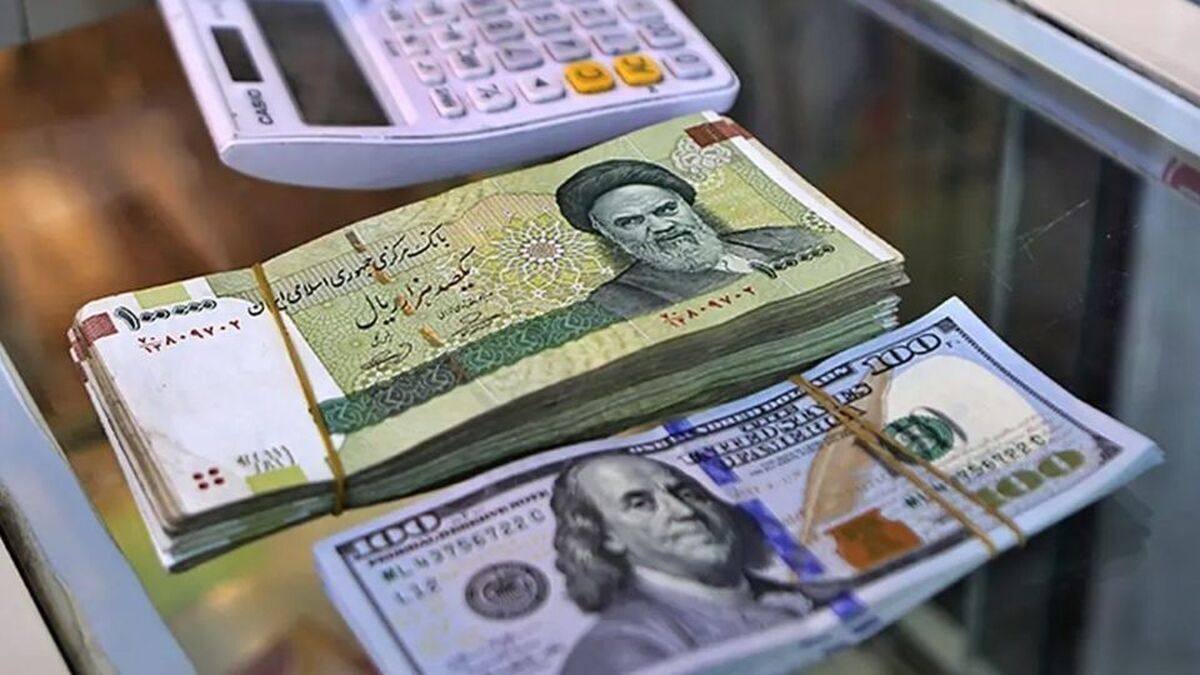 دلار ۱۷ هزار تومان گران شد / طرح حذف چهار صفر کجا رفت؟