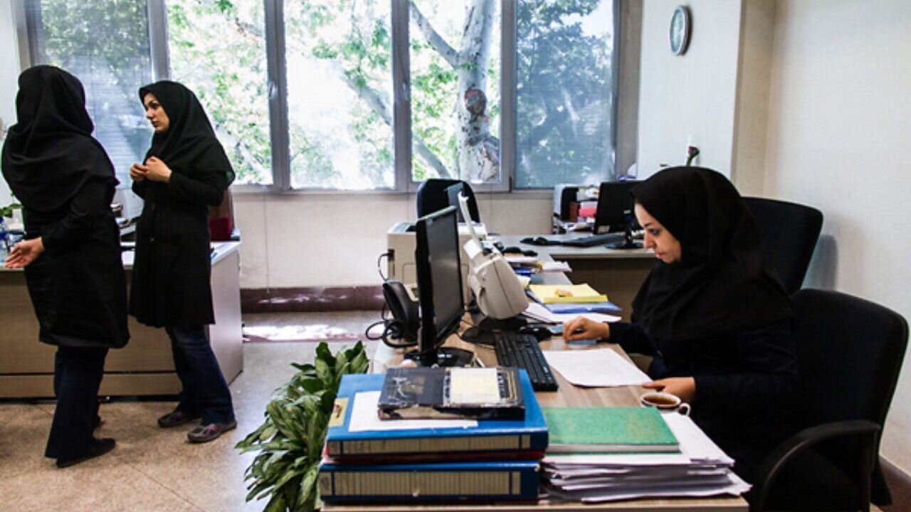 محدودیت تازه برای کارمندان در ادارات