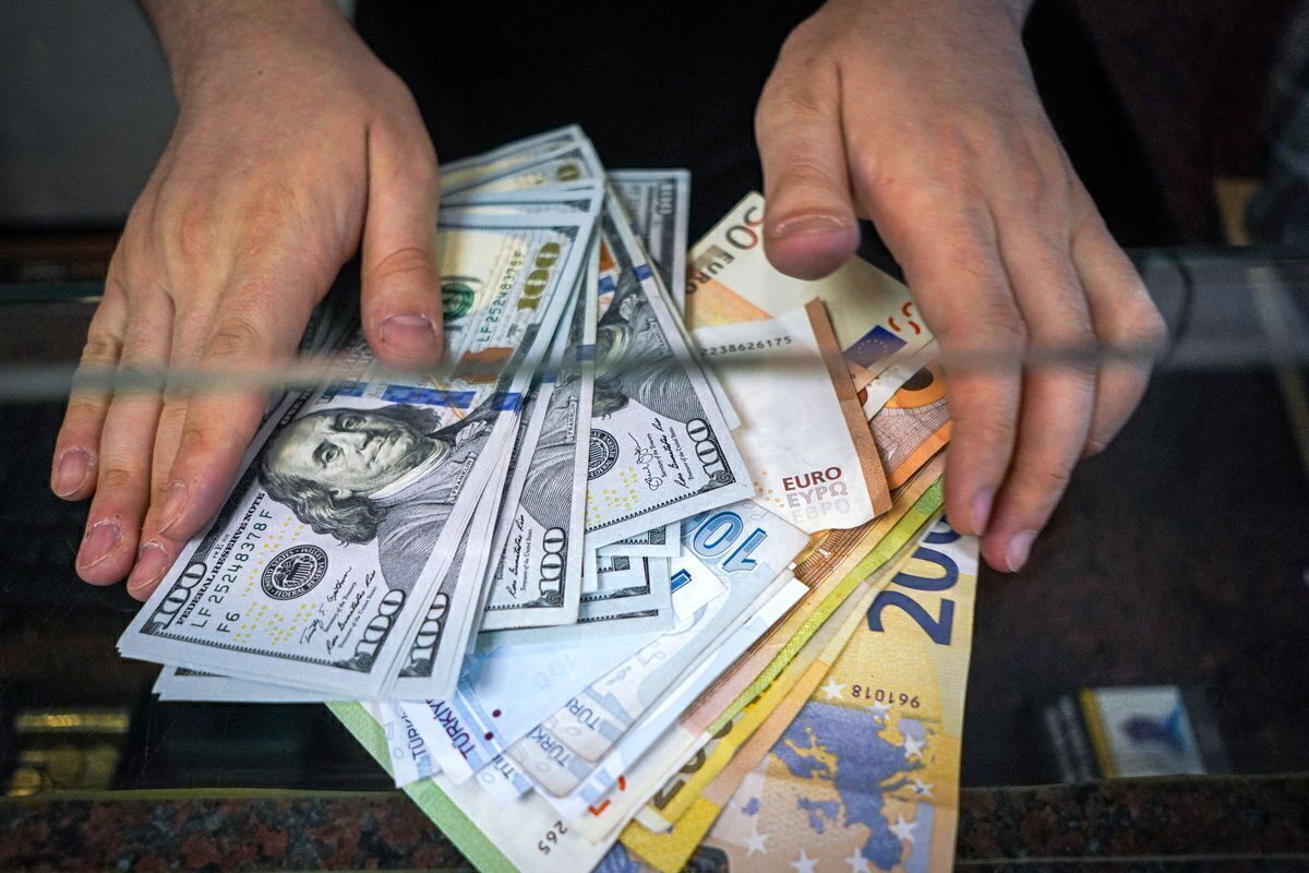 پیش بینی قیمت دلار در هفته اول مرداد
