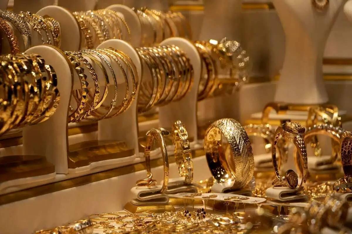 پیش بینی قیمت طلا و سکه امروز ۲۵ آبان ۱۴۰۴/ ریزش سنگین قیمت طلا در راه است؟