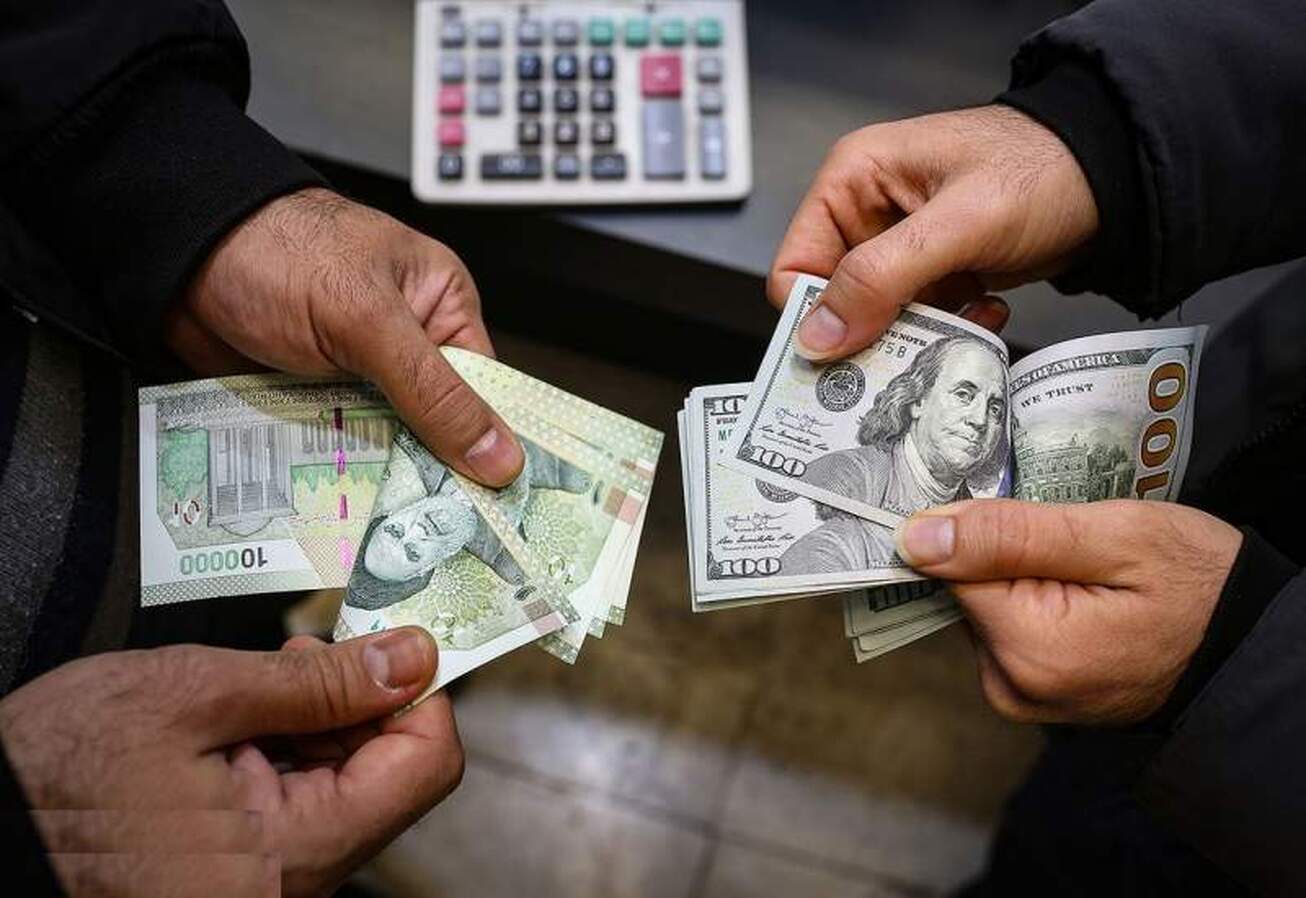 چه زمانی قیمت دلار کاهش می‌یابد؟
