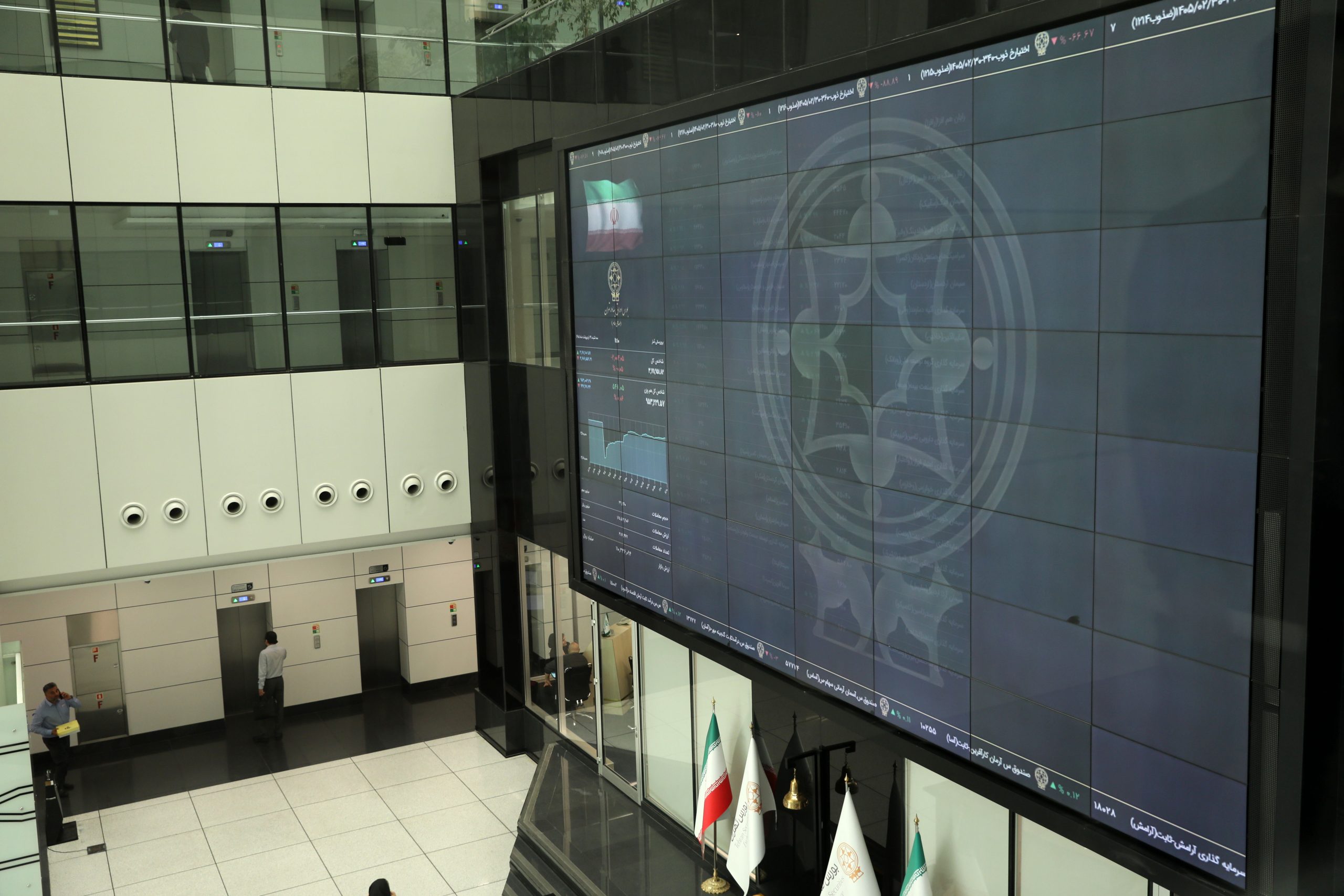 ۱۰ روز پرابهام برای بورس تهران؛ آیا بازار سهام متعادل می‌شود؟