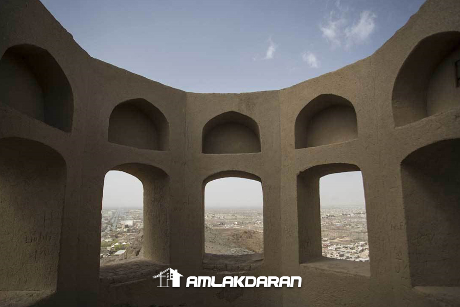  آتشگاه اصفهان